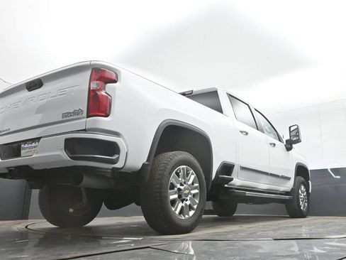 Used 2024 Chevrolet Silverado 2500 High Country w/ High Country Premium Package AWD/4WD image 47