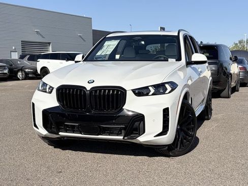 New 2026 BMW X5 sDrive40i w/ M Sport Package RWD image 3