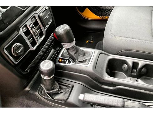 Used 2020 Jeep Wrangler Unlimited Sport S AWD/4WD image 15