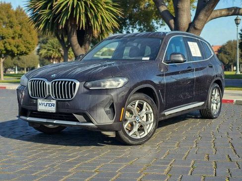 Used 2024 BMW X3 sDrive30i image 2