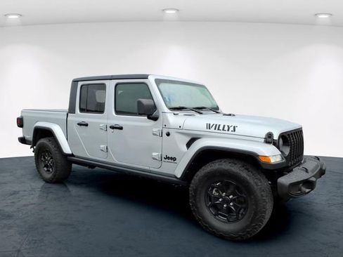 Used 2022 Jeep Gladiator Sport AWD/4WD image 17