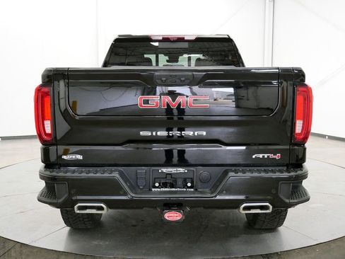 Used 2022 GMC Sierra 1500 AT4 w/ AT4 Premium Package image 6