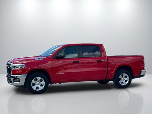 Used 2025 RAM 1500 Big Horn AWD/4WD image 8