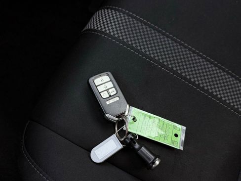 Used 2020 Honda Civic EX image 38