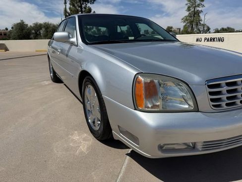Used 2002 Cadillac De Ville DTS w/ Premium Equipment Pkg image 27