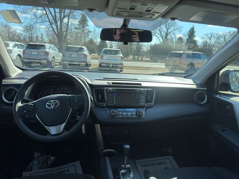 Used 2013 Toyota RAV4 XLE image 13