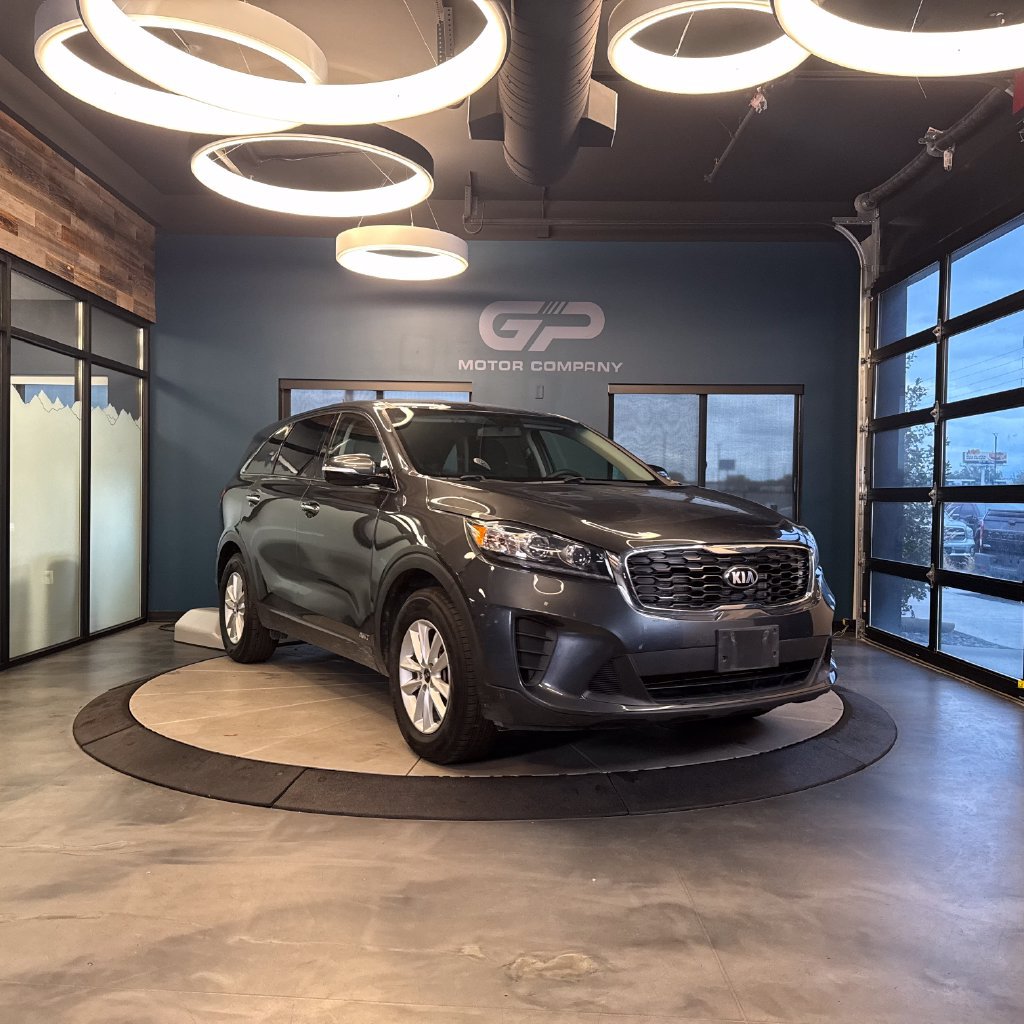 Used 2020 Kia Sorento LX AWD/4WD image 1