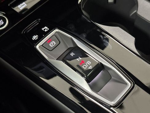 New 2027 Audi Q6 e-tron Premium Plus AWD/4WD image 21
