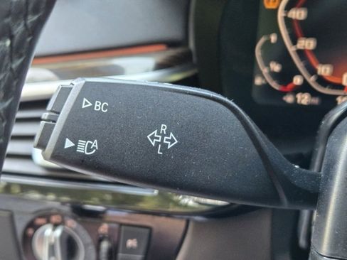 Used 2020 BMW M550i xDrive w/ Executive Package image 32