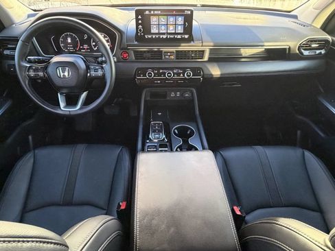 Used 2025 Honda Pilot EX-L image 13