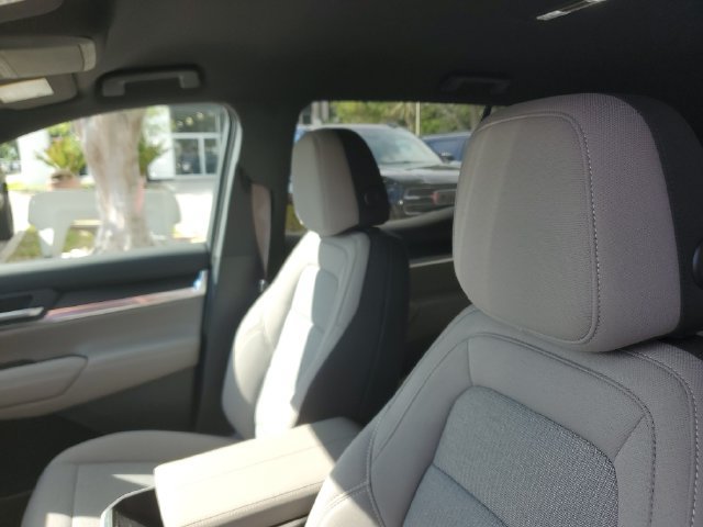 New 2026 GMC Terrain Elevation w/ Technology Package II FWD image 8