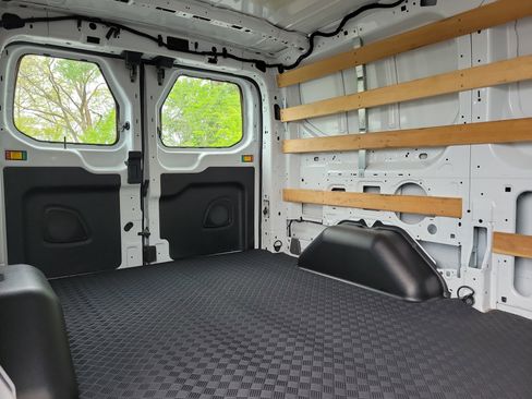 Used 2023 Ford Transit 250 Low Roof image 12