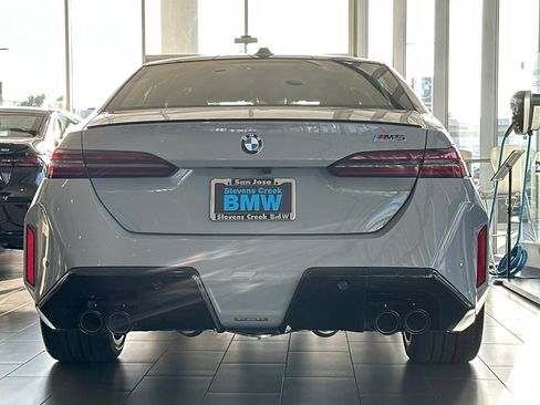 Used 2026 BMW M5 w/ Executive Package AWD/4WD image 9