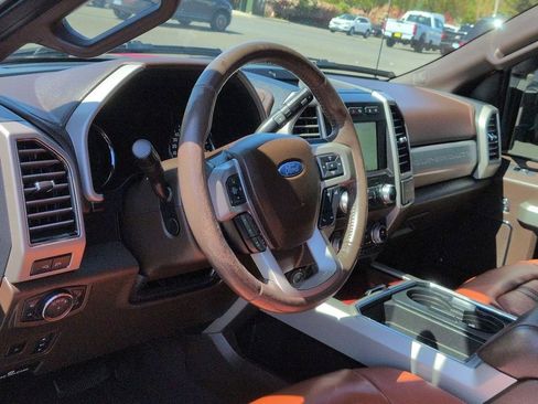 Used 2021 Ford F450 King Ranch w/ King Ranch Ultimate Package AWD/4WD image 12