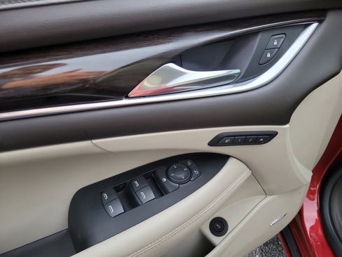 Used 2019 Buick LaCrosse Essence w/ Sights and Sounds Package image 16