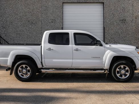Used 2006 Toyota Tacoma PreRunner RWD image 7