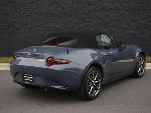 Certified 2021 MAZDA MX-5 Miata Grand Touring RWD image 8