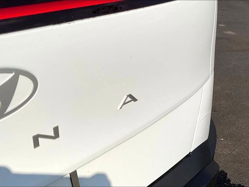 New 2026 Hyundai Kona SE image 9