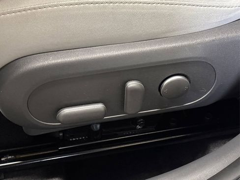 Certified 2024 Hyundai Kona SEL image 33