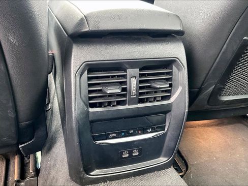 Used 2023 BMW i4 eDrive35 w/ Premium Package image 33