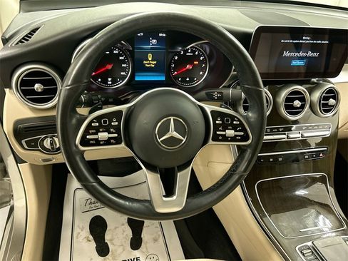 Used 2020 Mercedes-Benz GLC 300 4MATIC image 4