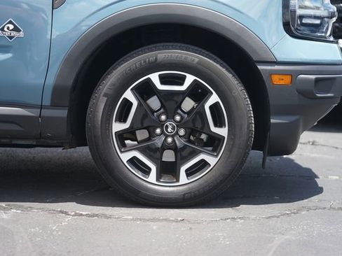 Used 2021 Ford Bronco Sport Outer Banks AWD/4WD image 4