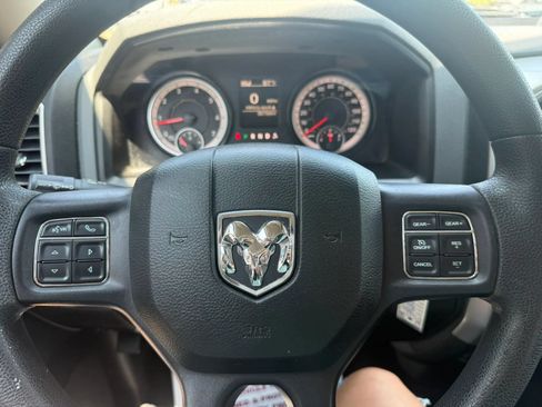 Used 2019 RAM 1500 Classic SLT RWD image 8