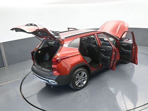 Used 2023 Kia Seltos S image 61