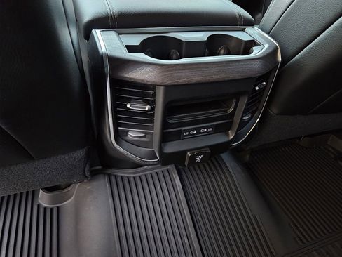 New 2026 RAM 3500 Laramie AWD/4WD image 10
