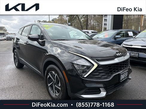 Certified 2023 Kia Sportage LX AWD/4WD image 1