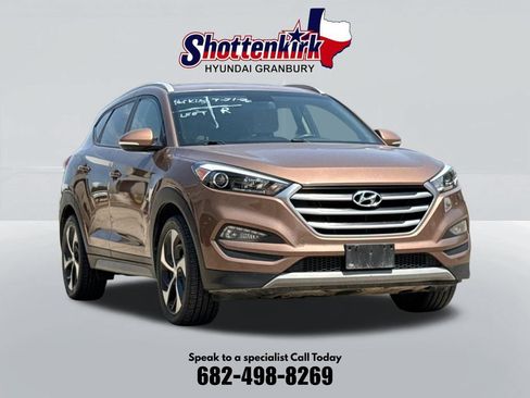 Used 2017 Hyundai Tucson Sport FWD image 3