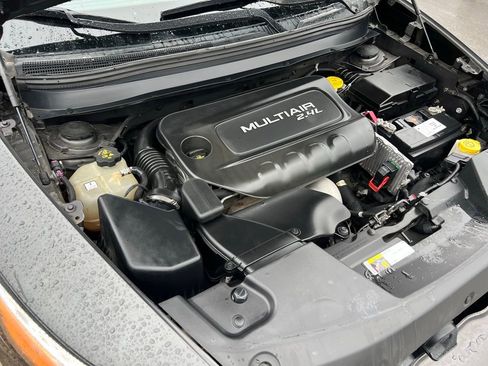 Used 2015 Jeep Cherokee Latitude w/ Cold Weather Group image 42