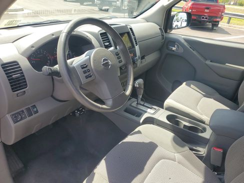 Used 2019 Nissan Frontier SV w/ Value Truck Package image 10