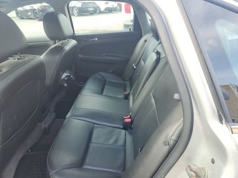 Used 2015 Chevrolet Impala LTZ FWD image 10