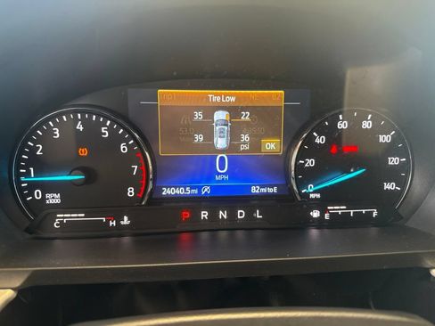 Used 2023 Ford Explorer XLT w/ Equipment Group 202A AWD/4WD image 20