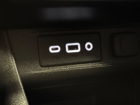 Used 2020 Buick Encore GX Preferred FWD image 12