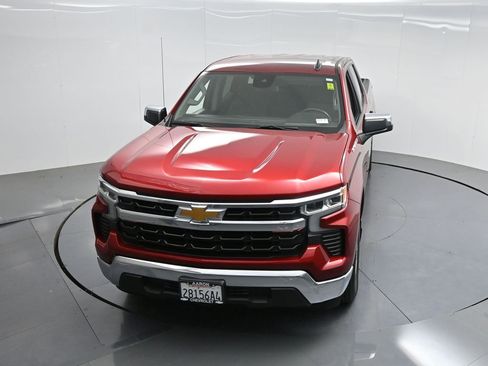 Used 2024 Chevrolet Silverado 1500 LT image 40