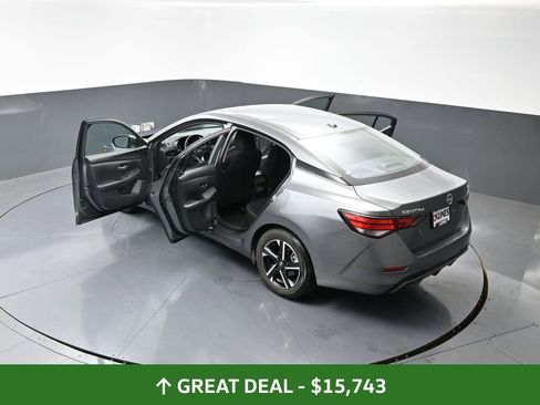 Used 2024 Nissan Sentra SV image 60
