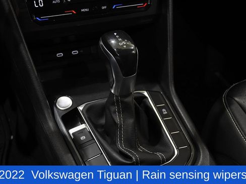 Used 2022 Volkswagen Tiguan SE AWD/4WD image 25
