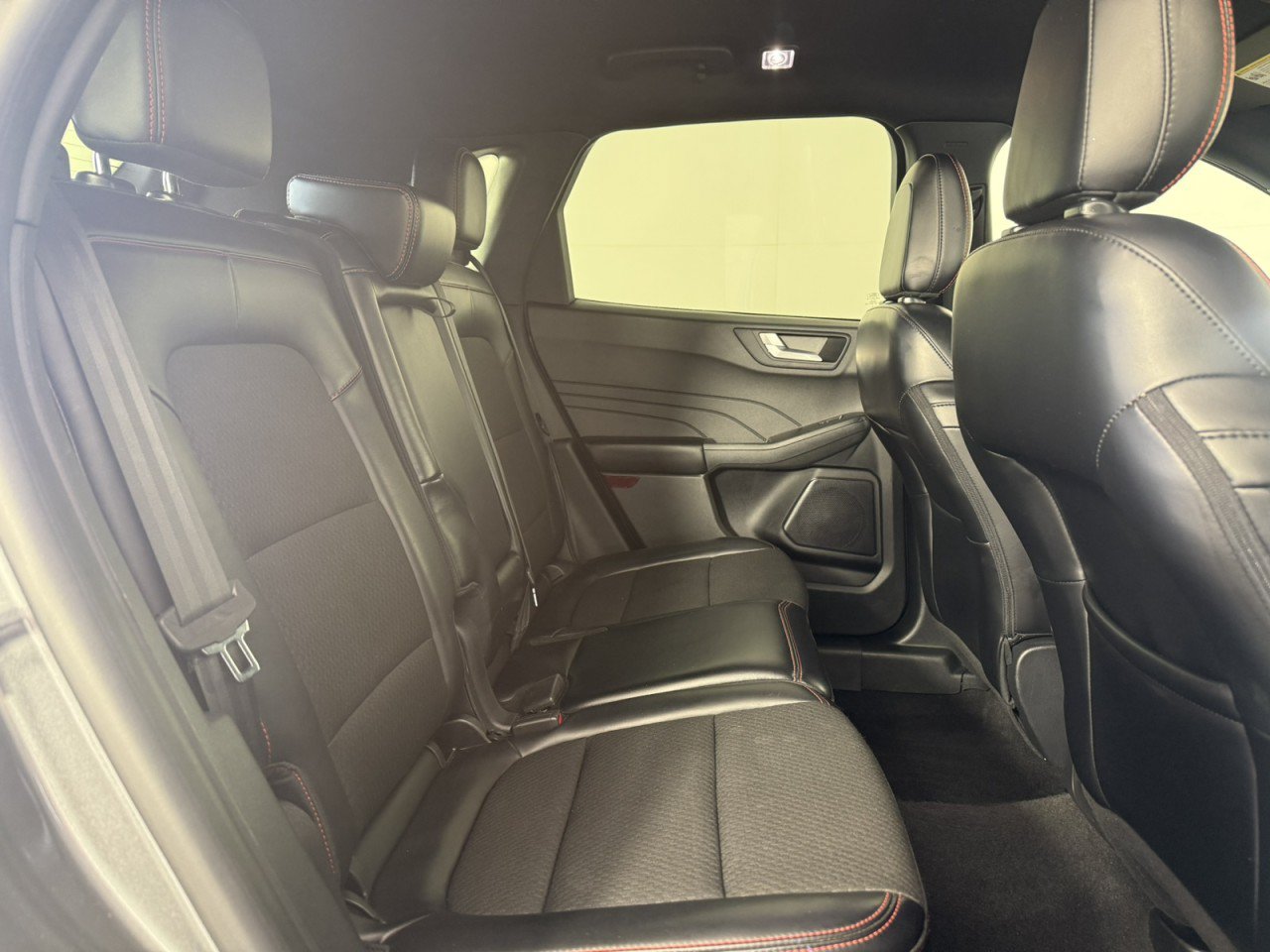 Used 2024 Ford Escape ST-Line FWD image 13