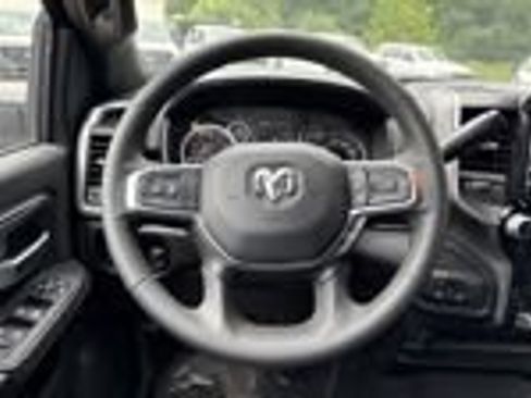 Used 2025 RAM 2500 Big Horn AWD/4WD image 4