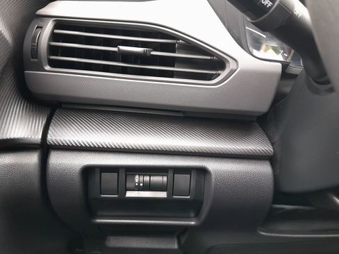 Used 2024 Subaru Crosstrek 2.5i Sport AWD/4WD image 15