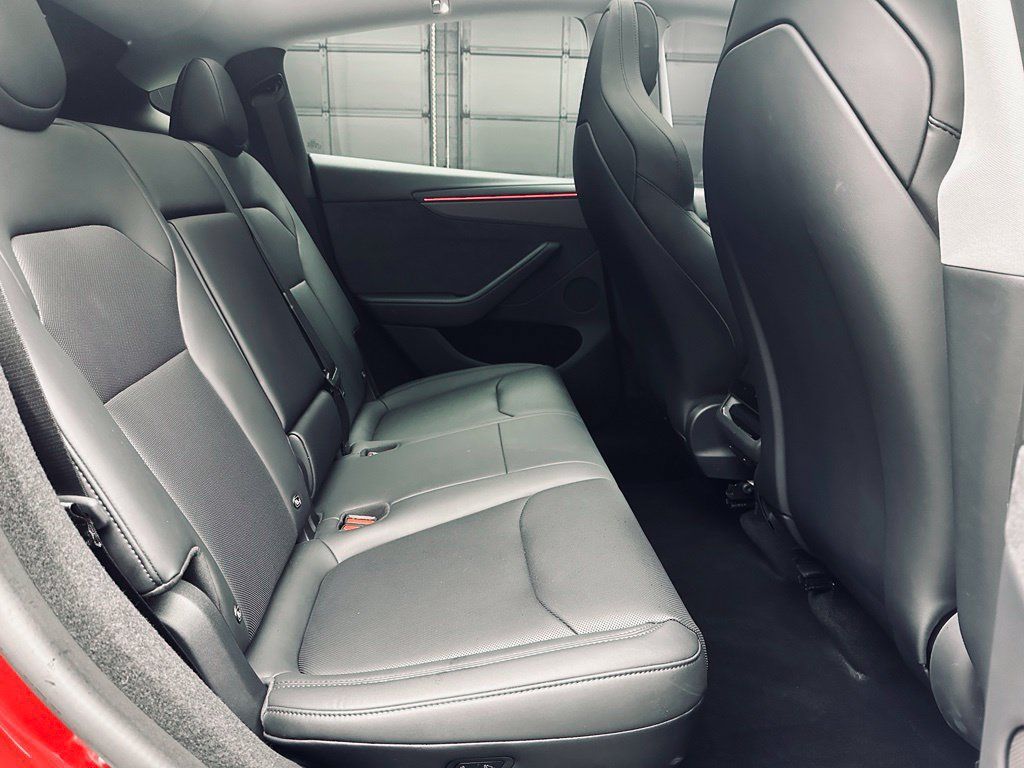 Used 2026 Tesla Model Y Performance AWD/4WD image 19