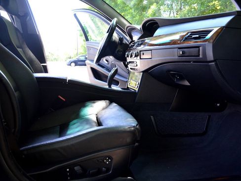 Used 2009 BMW 535i Sedan image 9