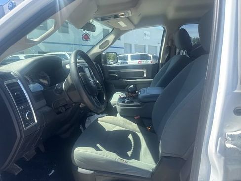 Used 2019 RAM 1500 Classic SLT RWD image 22
