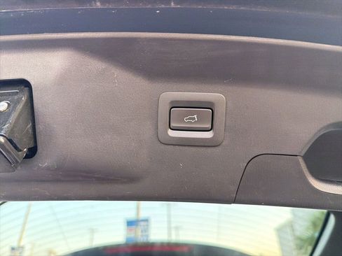 Used 2019 MAZDA CX-9 Touring w/ Touring Premium Package image 10