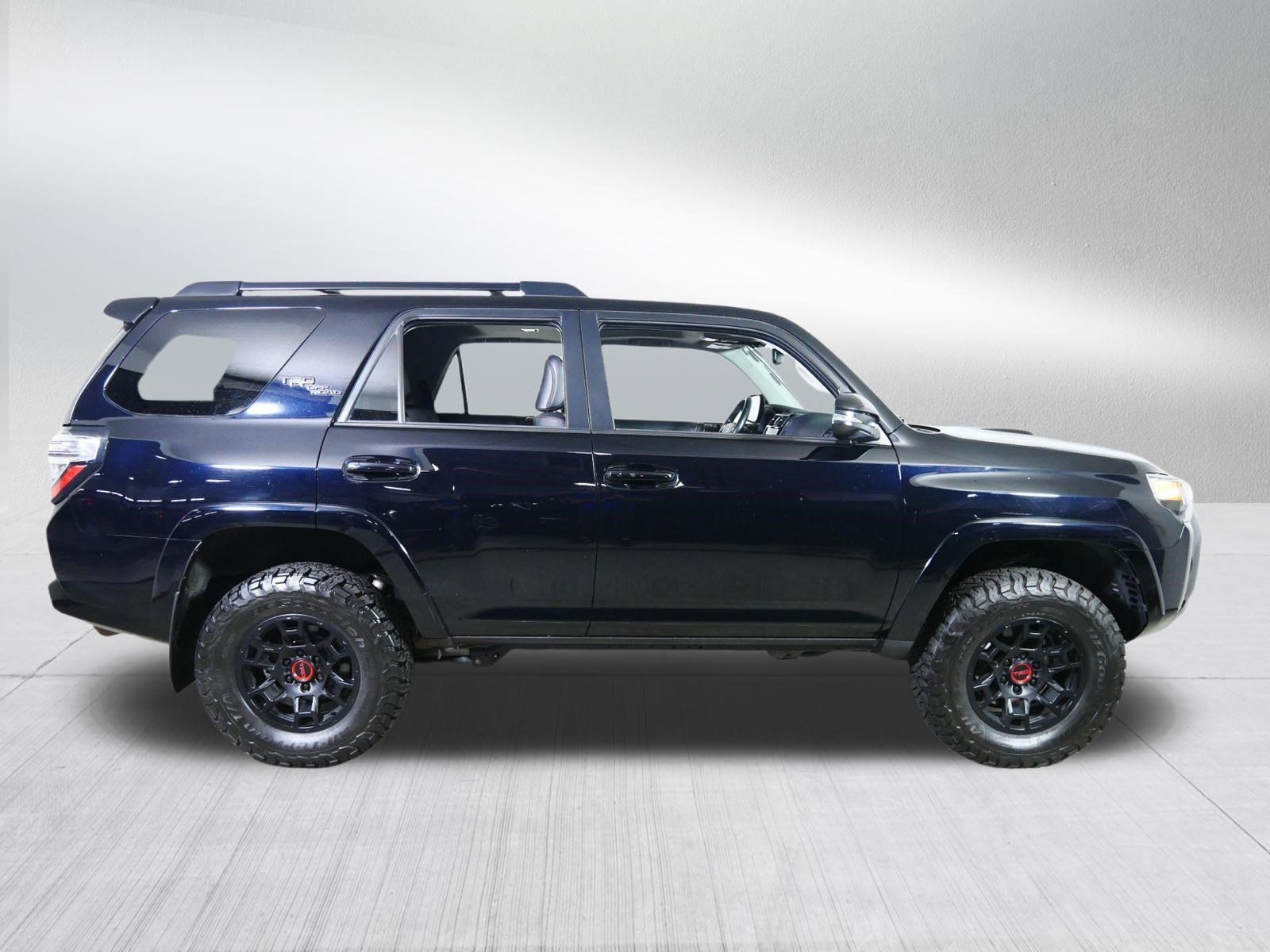 Used 2022 Toyota 4Runner TRD Off-Road Premium w/ TRD Black Wheel Package (TMS) AWD/4WD image 8