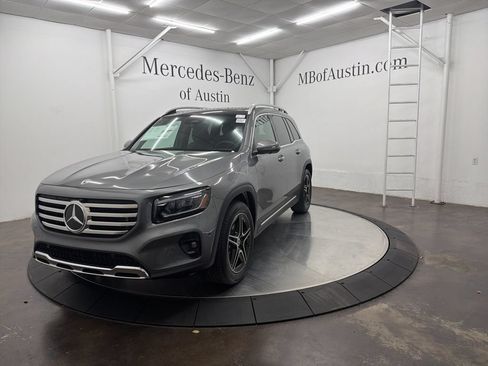Used 2026 Mercedes-Benz GLB 250 image 3