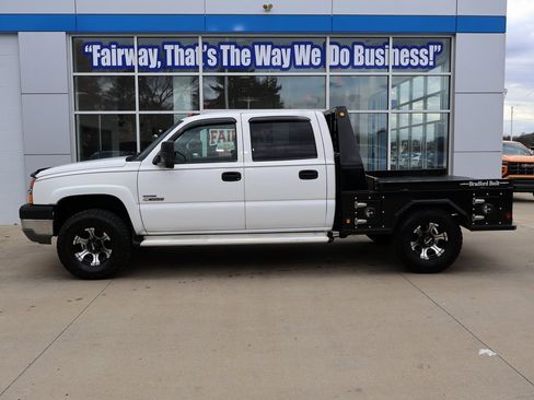 Used 2003 Chevrolet Silverado 2500 LS w/ Skid Plate Package image 7