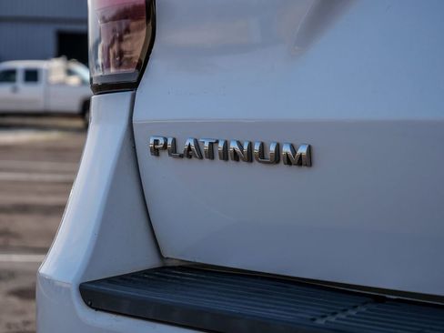 Used 2020 Ford Expedition Platinum image 12